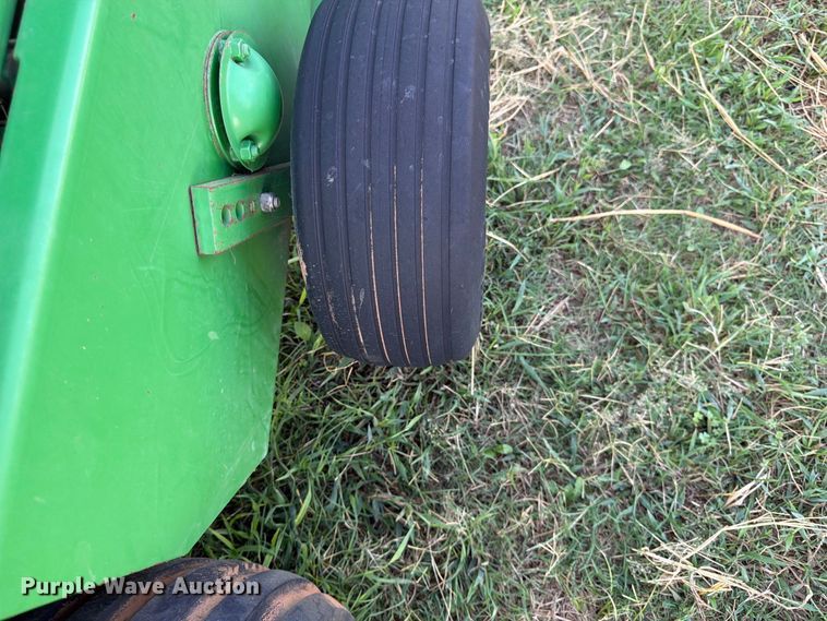 image for item EX0526 John Deere 348 small square baler