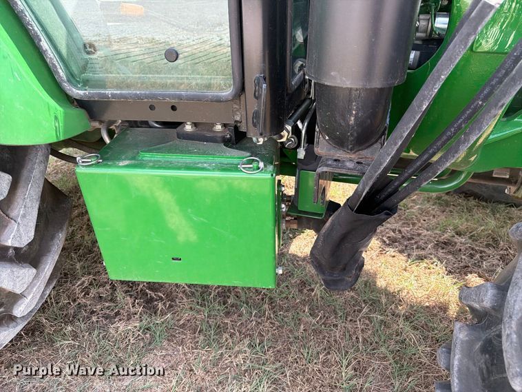 image for item EX0527 2021 John Deere 5065E MFWD tractor