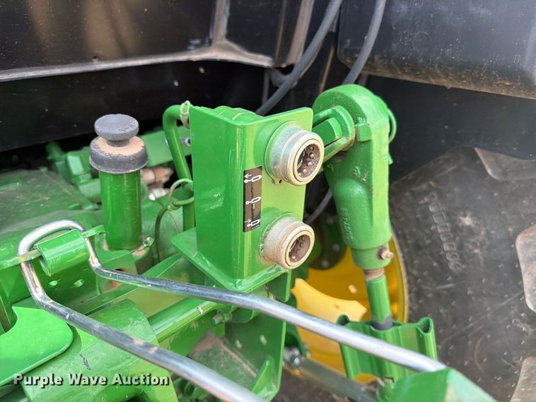 image for item EX0527 2021 John Deere 5065E MFWD tractor