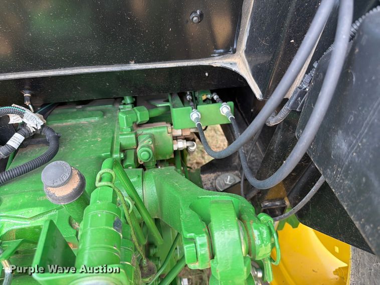 image for item EX0527 2021 John Deere 5065E MFWD tractor