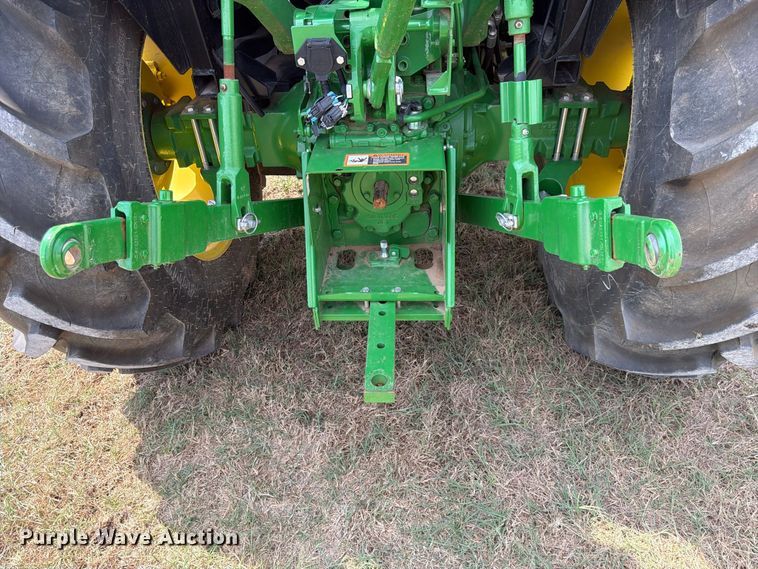 image for item EX0527 2021 John Deere 5065E MFWD tractor