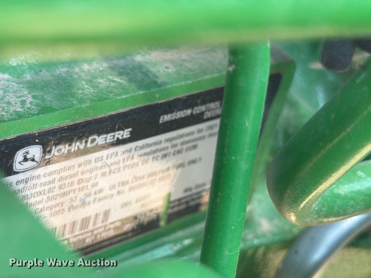 image for item EX0527 2021 John Deere 5065E MFWD tractor