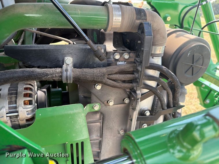 image for item EX0527 2021 John Deere 5065E MFWD tractor