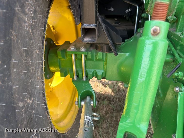 image for item EX0527 2021 John Deere 5065E MFWD tractor