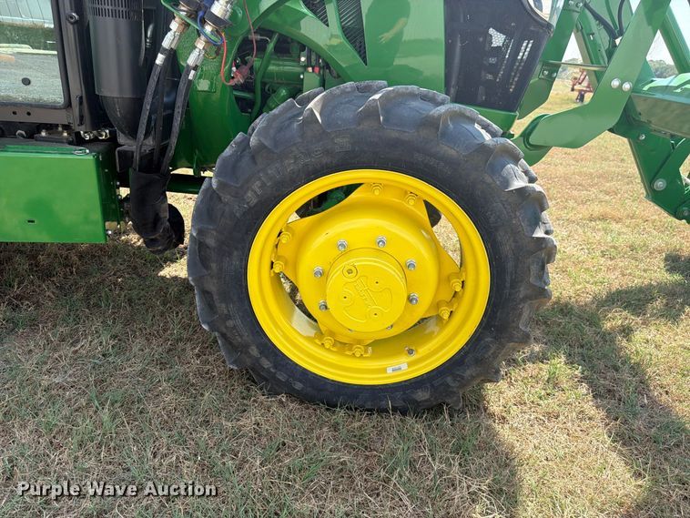 image for item EX0527 2021 John Deere 5065E MFWD tractor