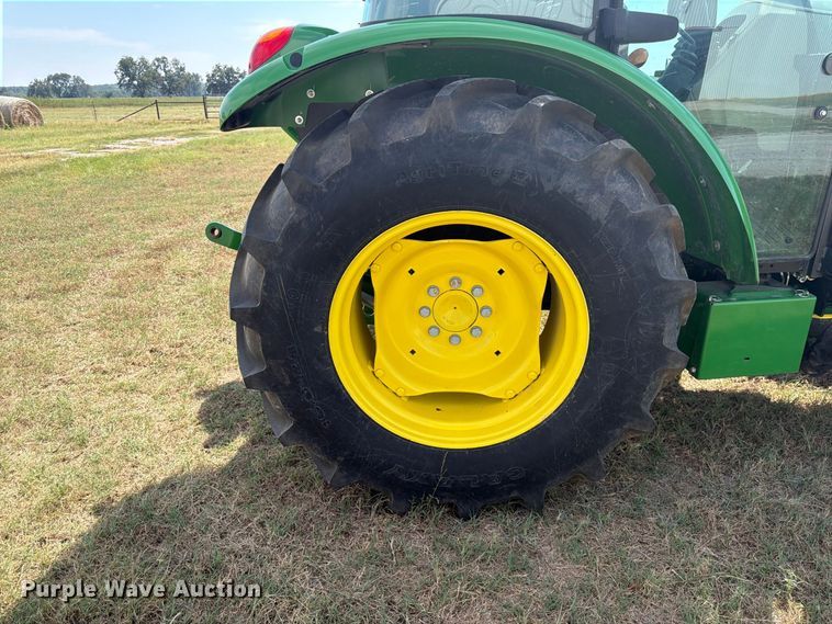 image for item EX0527 2021 John Deere 5065E MFWD tractor
