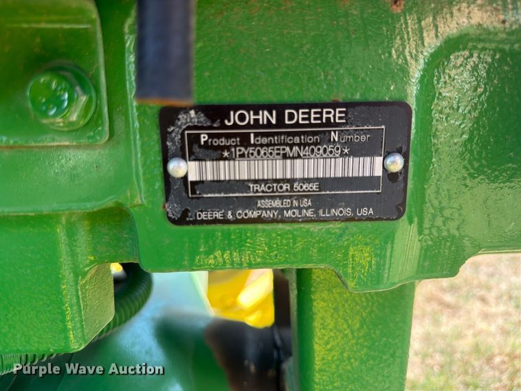 image for item EX0527 2021 John Deere 5065E MFWD tractor