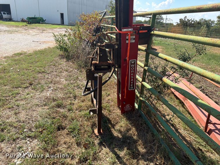 image for item EX0528 Worksaver hydraulic post driver