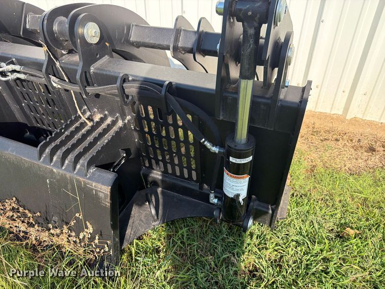 image for item EX0536 Quick attach skid steer grapple bucket