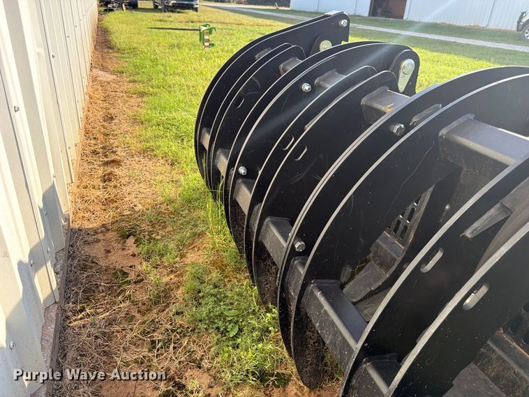 image for item EX0536 Quick attach skid steer grapple bucket
