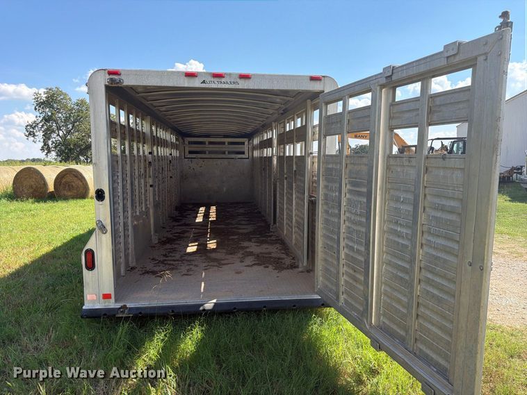 image for item EX0540 2006 Elite trailers livestock trailer