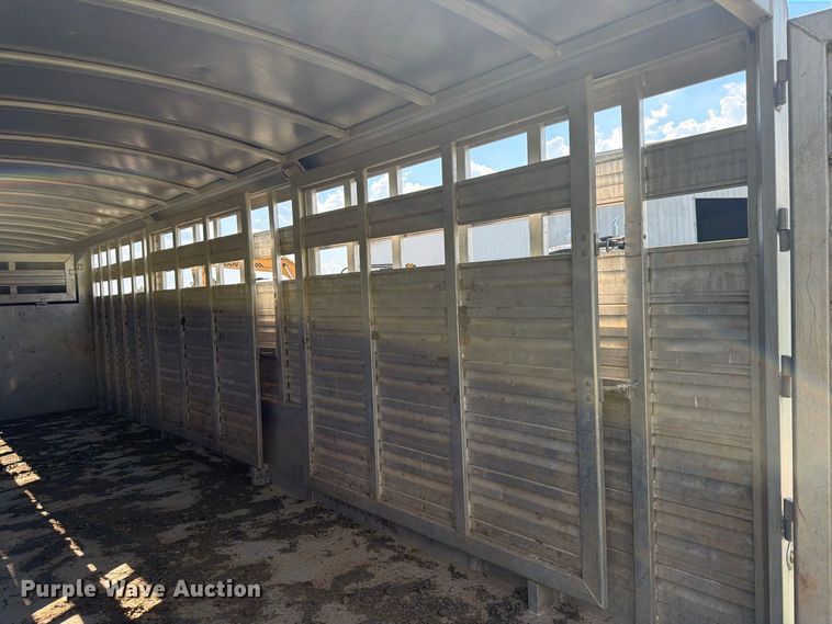 image for item EX0540 2006 Elite trailers livestock trailer