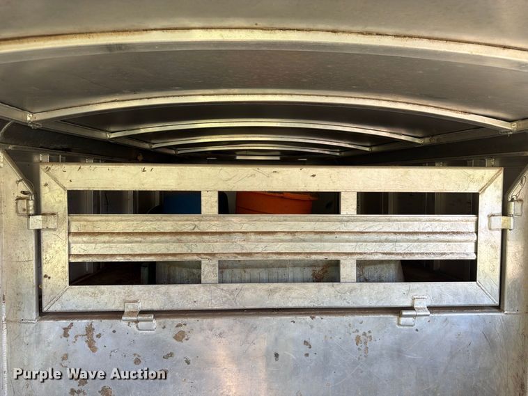 image for item EX0540 2006 Elite trailers livestock trailer