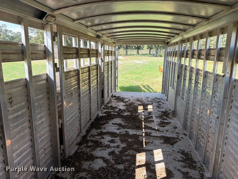 image for item EX0540 2006 Elite trailers livestock trailer