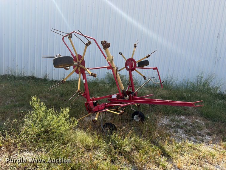 image for item EX0546 hay tedder