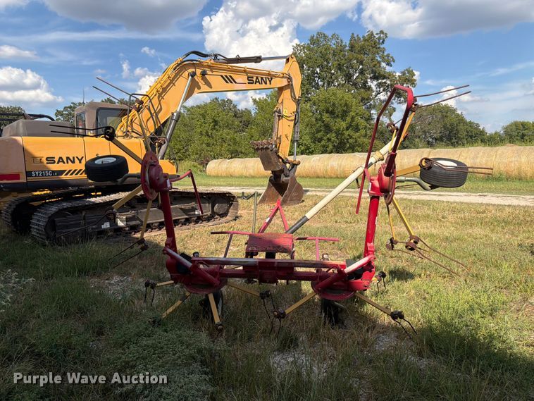 image for item EX0546 hay tedder