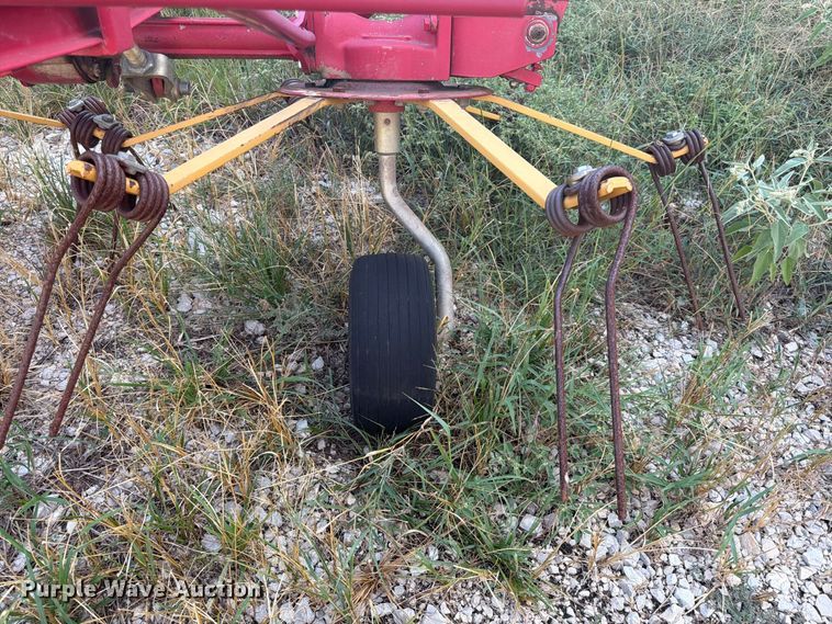image for item EX0546 hay tedder