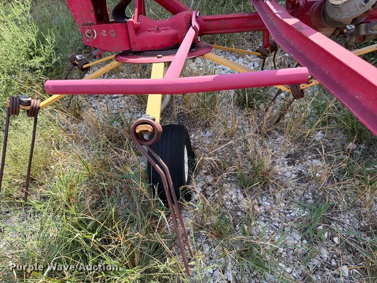 image for item EX0546 hay tedder