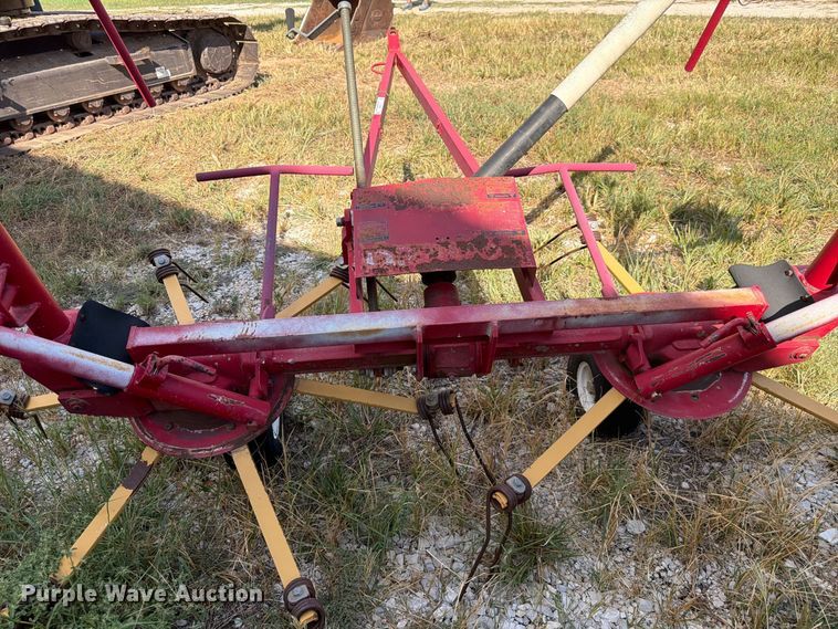 image for item EX0546 hay tedder