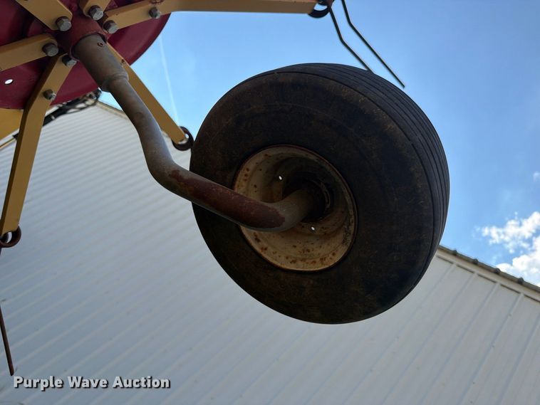 image for item EX0546 hay tedder