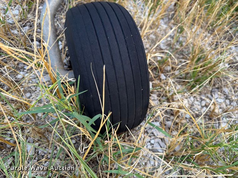 image for item EX0546 hay tedder