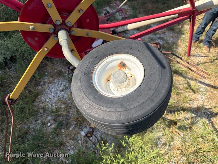 image for item EX0546 hay tedder