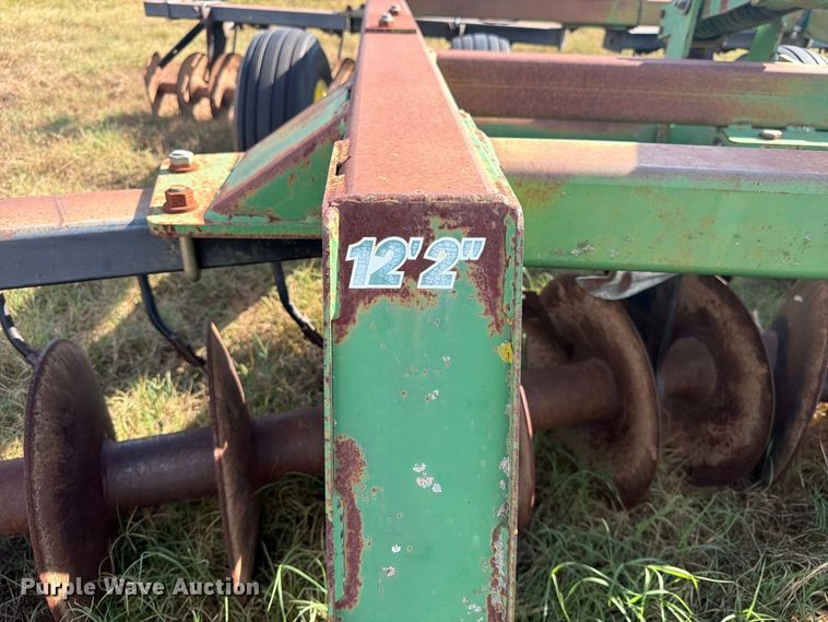 image for item EX0552 John Deere 637 tandem disk