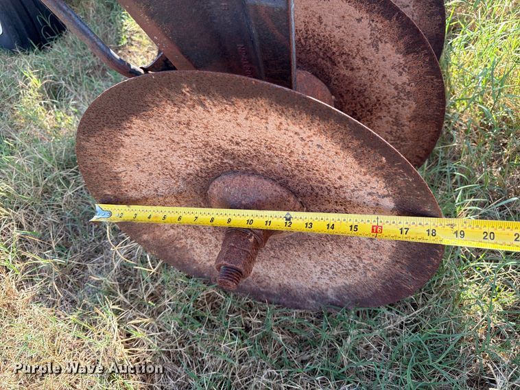 image for item EX0552 John Deere 637 tandem disk