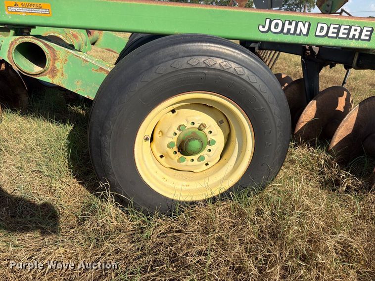 image for item EX0552 John Deere 637 tandem disk
