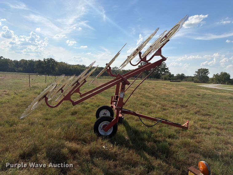 image for item EX0553 H&S CR10 hay rake