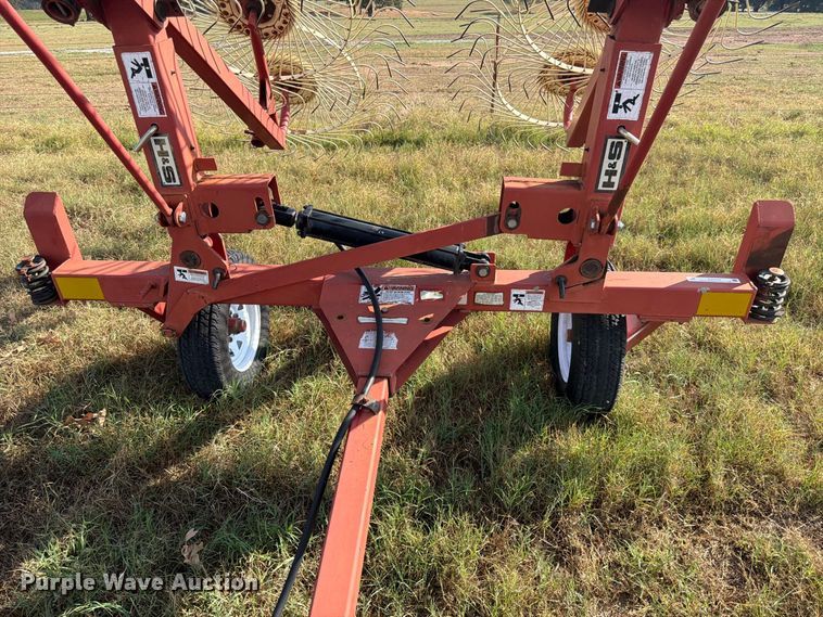 image for item EX0553 H&S CR10 hay rake