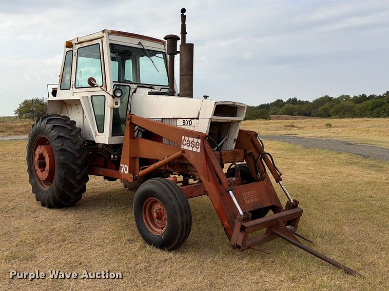 image for item EX0560 1976 Case 970 tractor