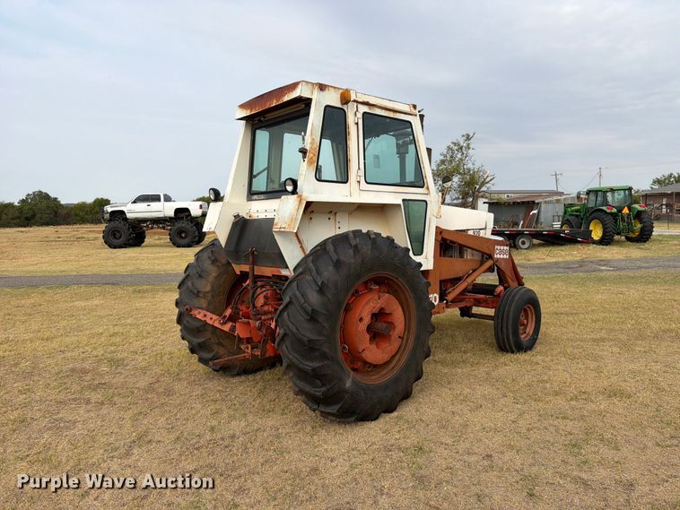 image for item EX0560 1976 Case 970 tractor