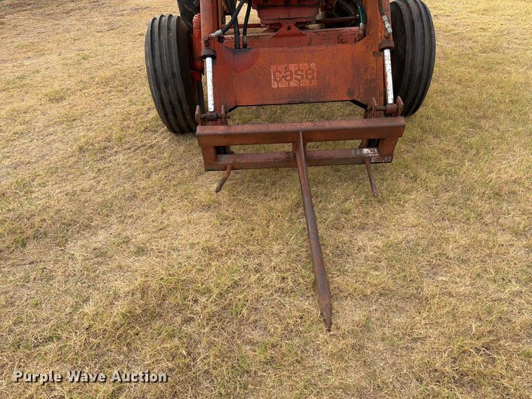 image for item EX0560 1976 Case 970 tractor
