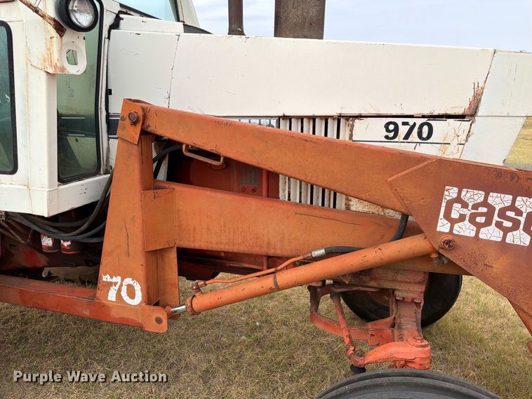 image for item EX0560 1976 Case 970 tractor
