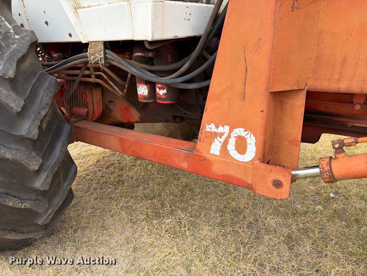 image for item EX0560 1976 Case 970 tractor