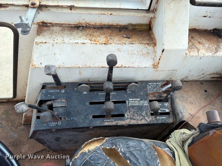 image for item EX0560 1976 Case 970 tractor