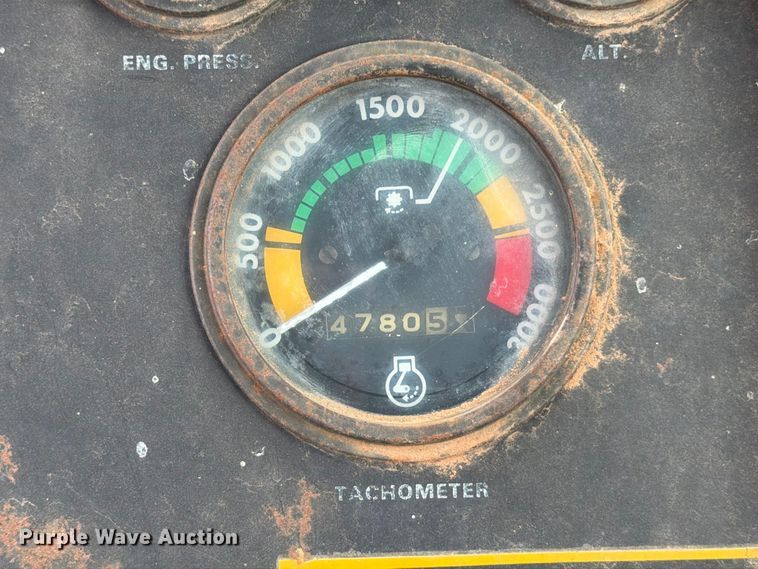 image for item EX0560 1976 Case 970 tractor