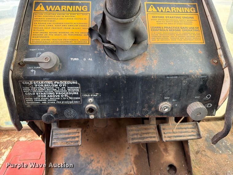 image for item EX0560 1976 Case 970 tractor