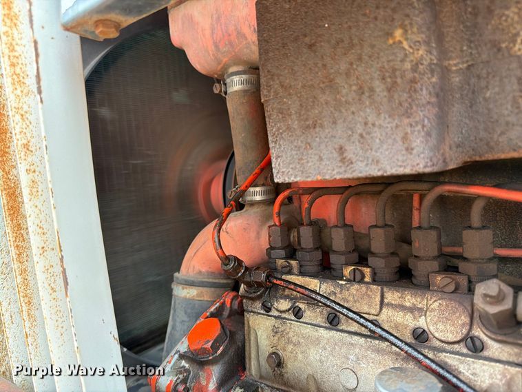 image for item EX0560 1976 Case 970 tractor