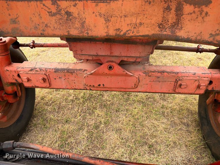 image for item EX0560 1976 Case 970 tractor