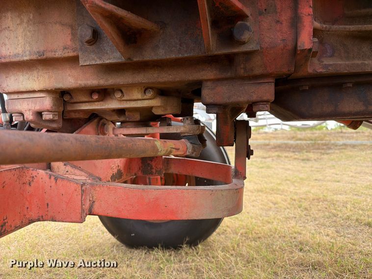 image for item EX0560 1976 Case 970 tractor