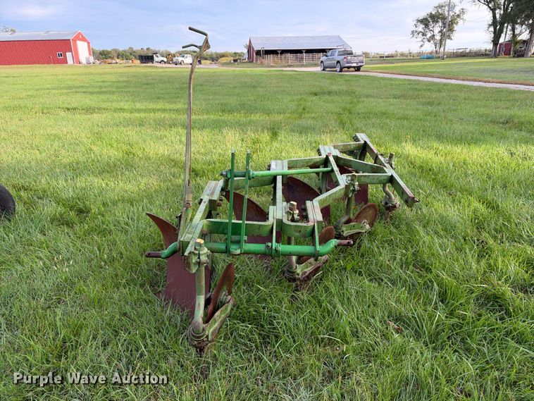 image for item EX2273 John Deere 4 bottom plow