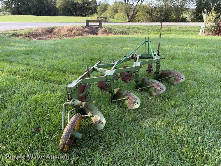 image for item EX2273 John Deere 4 bottom plow