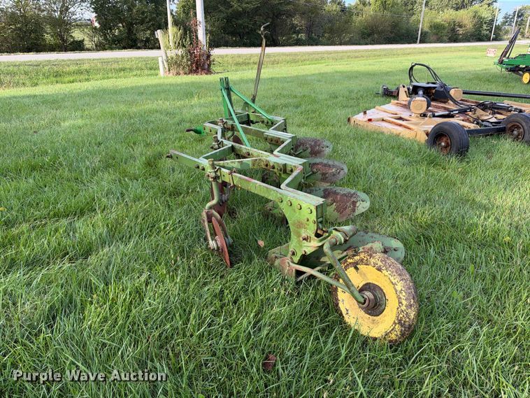 image for item EX2273 John Deere 4 bottom plow