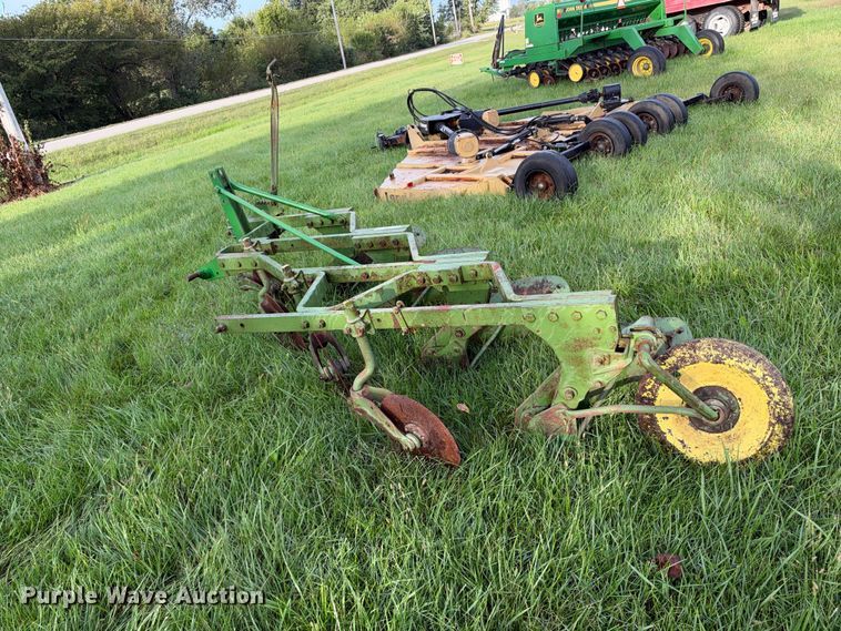image for item EX2273 John Deere 4 bottom plow