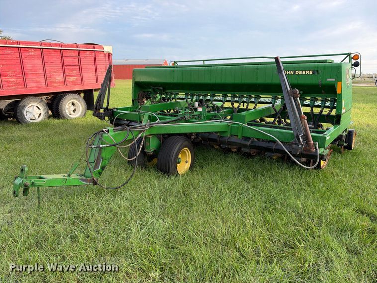 1993 John Deere 750 no-till grain drill