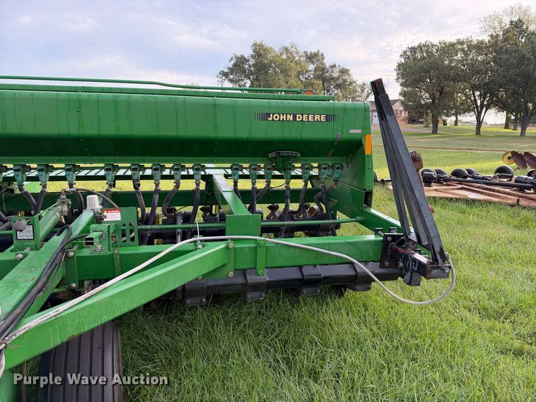 image for item EX2275 1993 John Deere 750 no-till grain drill