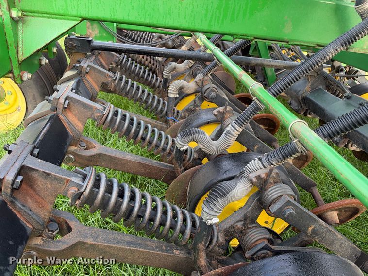 image for item EX2275 1993 John Deere 750 no-till grain drill