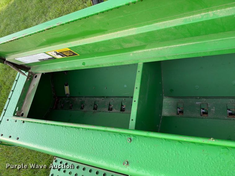 image for item EX2275 1993 John Deere 750 no-till grain drill